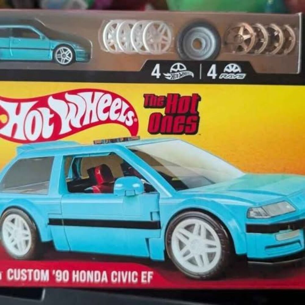 Hot Wheels Brick Shop Custom '90 Honda Civic EF 248pcs Build & Customize Set